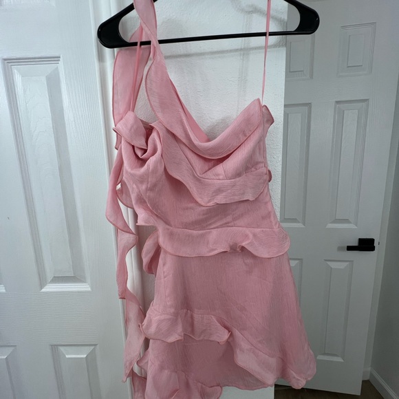 Pink Ruffled Dress - Picture 4 of 4
